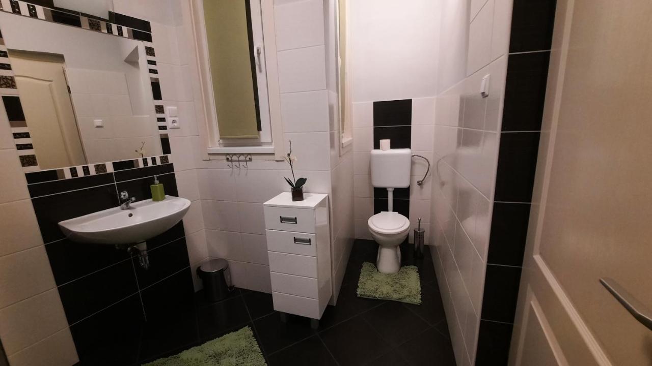 City Life Apartment Debrecen Esterno foto