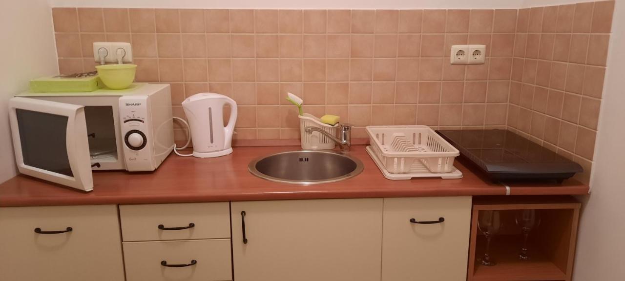 City Life Apartment Debrecen Esterno foto